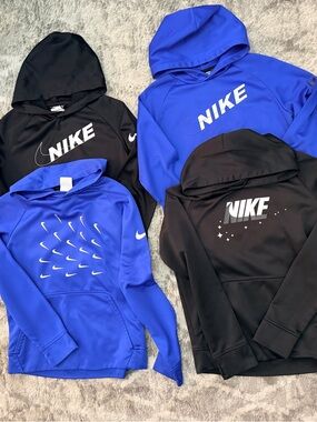 Nike Therma-Fit Hoodies - Black & Royal Blue Colorblock Pack